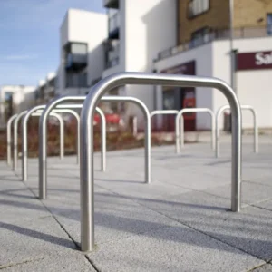 essentials cycle stand