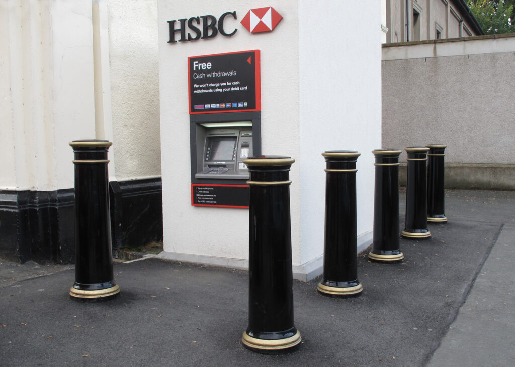 hsbc-bollards